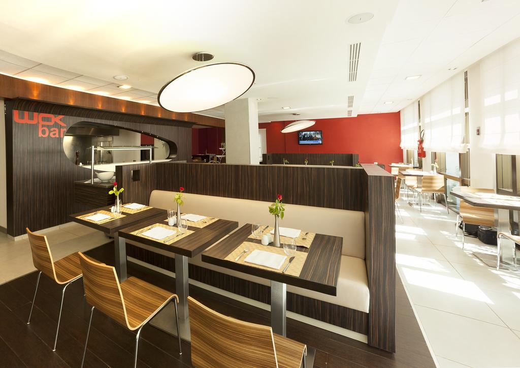 Ibis Hotel 3*